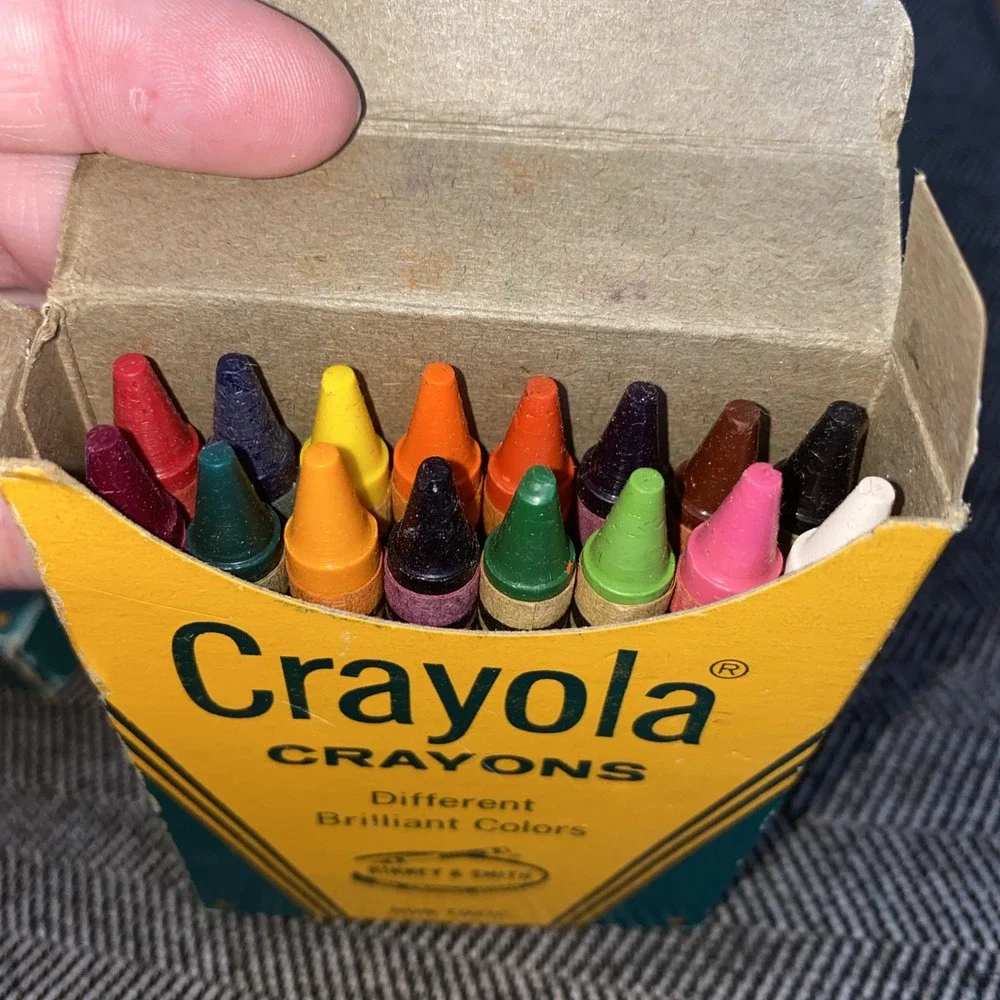 2x Crayola Crayons Binney Smith 16 Brilliant Colors Complete‎ Vintage